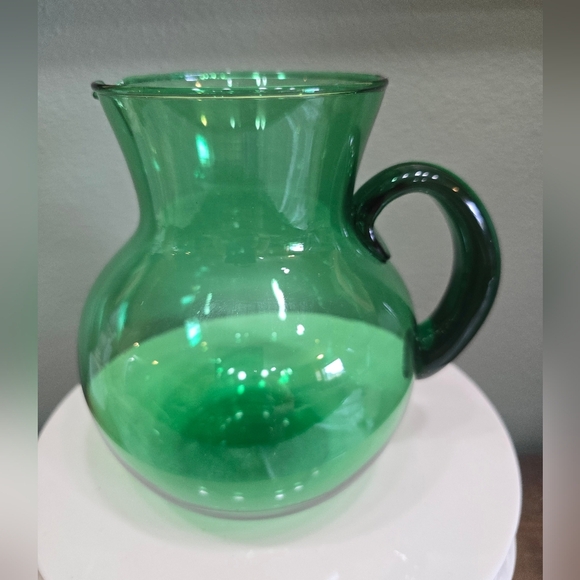 Elegant Vintage Green Glass Pitcher - Picture 1 of 5